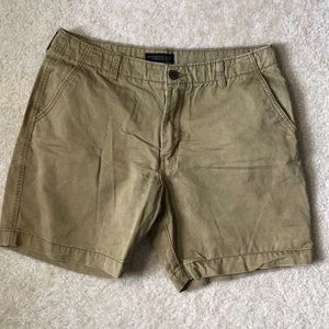 Aeropostale Classic Khaki Shorts - Size 33